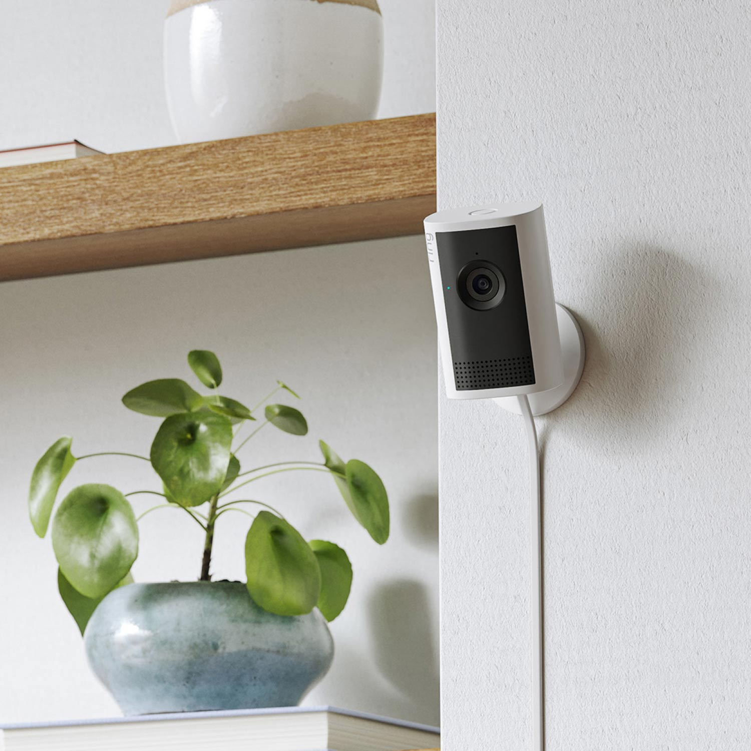 indoor cam plus med retinal 2k