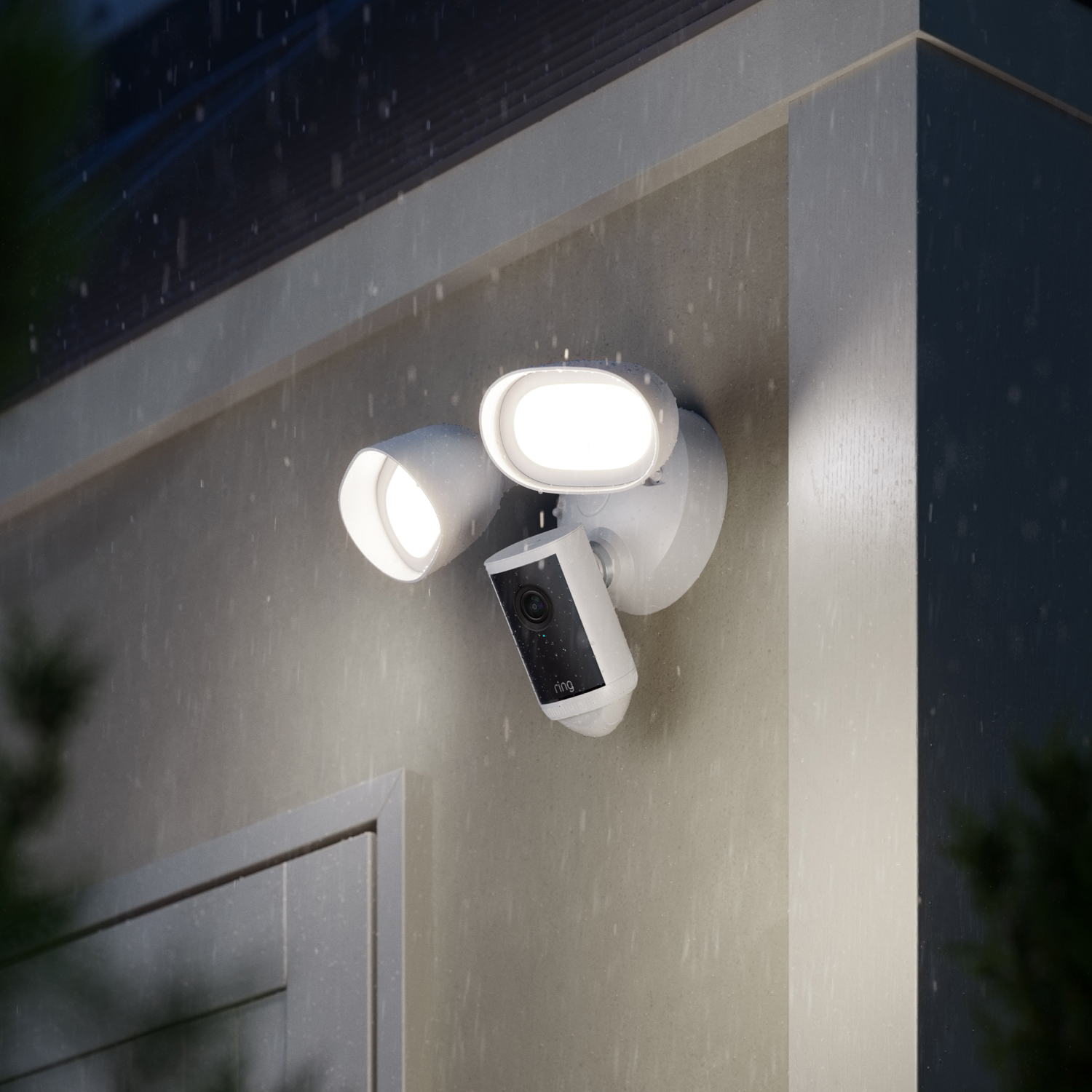 floodlight cam pro nyeste model med retinal 4k